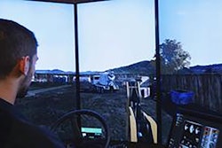 Trainees will also experience changes in hydraulic pressure, engine RPM, and terrain surface, familiarizing them with equipment performance and fuel consumption, in order to provide them with the knowledge and skills they need for efficient performance on the work site.