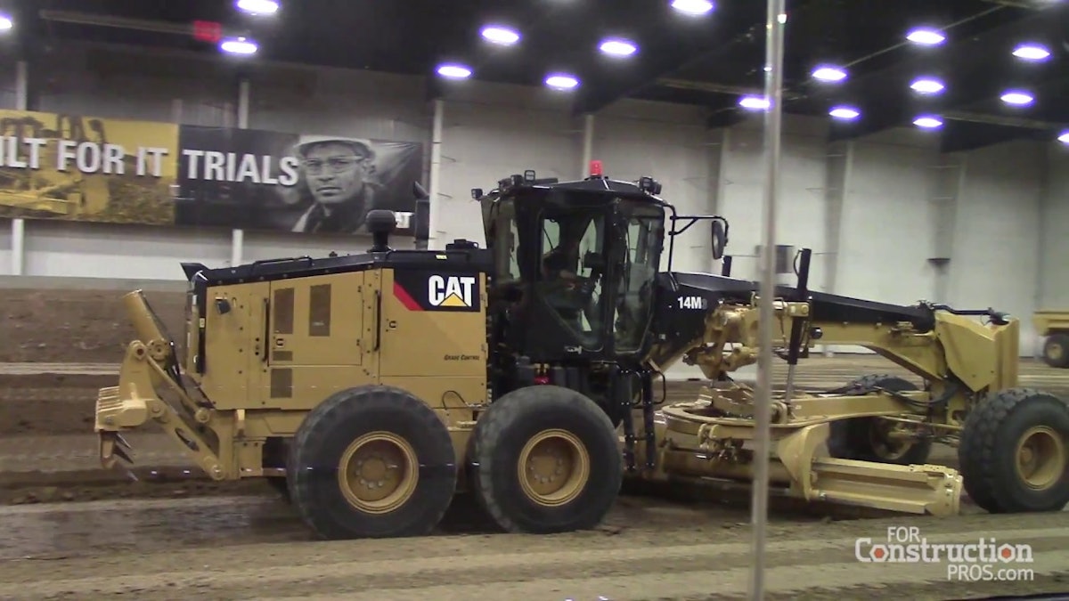 [VIDEO] Caterpillar 14M3 Motor Grader with Stable Blade and Auto