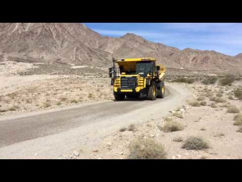 [Video] Komatsu HD605-8 Off-highway Truck