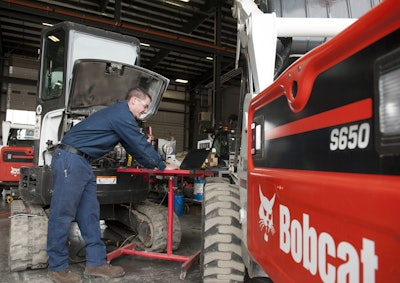 Bobcat Tech Chad Finke puts this compact excavator through its paces to ensure all is in working order.