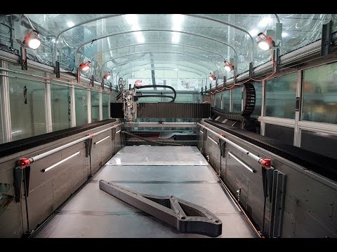 [VIDEO] Behind the Scenes of First 3D Printed Excavator