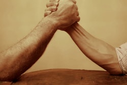 Armwrestling 5894c3470123e