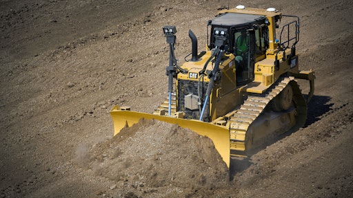 Caterpillar D6t Dozer Now Features A Fully Automatic Transmission From Caterpillar Cat For Construction Pros