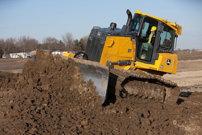 In conjunction with LHP Telematics, John Deere offers an advanced interface for customers seeking the most up-to-date diagnostic information across their machines.