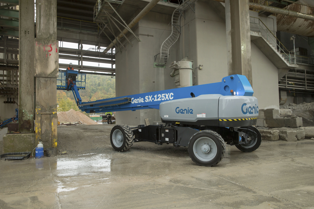 New Genie SX-105 XC and SX-125 XC Telescopic Booms Round Out XC