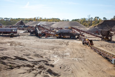 SuperiorGenwoodPit 252 58cff30768516