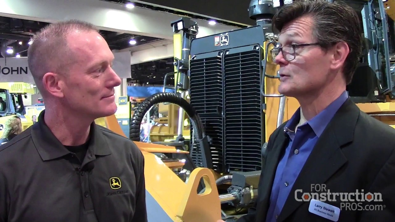 [VIDEO] 280-hp Deere 950G is the Biggest Dozer with a 6-Way Blade