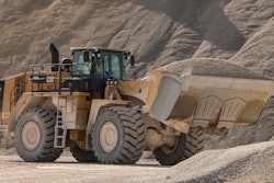 988 K Agg Handler Carrying Material 58f780353cedc