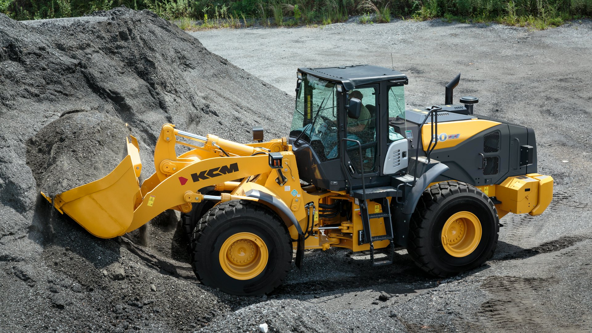 KCM_80Z7T4F_Wheel_Loader_2.