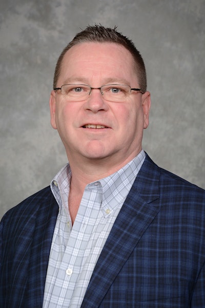 Kevin Fox 600x900 59137896f1b7d