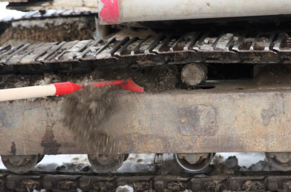 Track Hoe Track Cleaning Tool From Track Hoe For Construction Pros