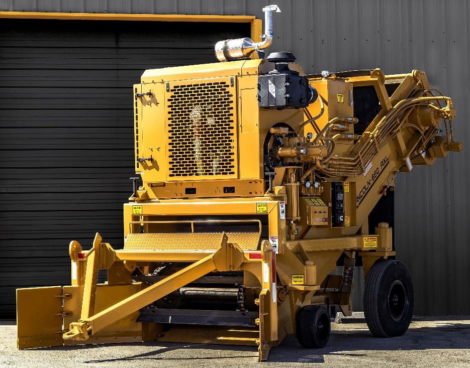 660AXL Windrow Elevator From: Lincoln Paving Products | For