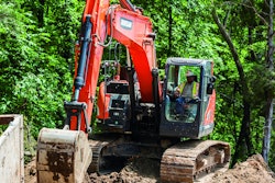 For the Loudoun County project, Stealth Construction brought in five Doosan crawler excavators, including a DX235LCR-5.