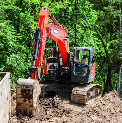 For the Loudoun County project, Stealth Construction brought in five Doosan crawler excavators, including a DX235LCR-5.