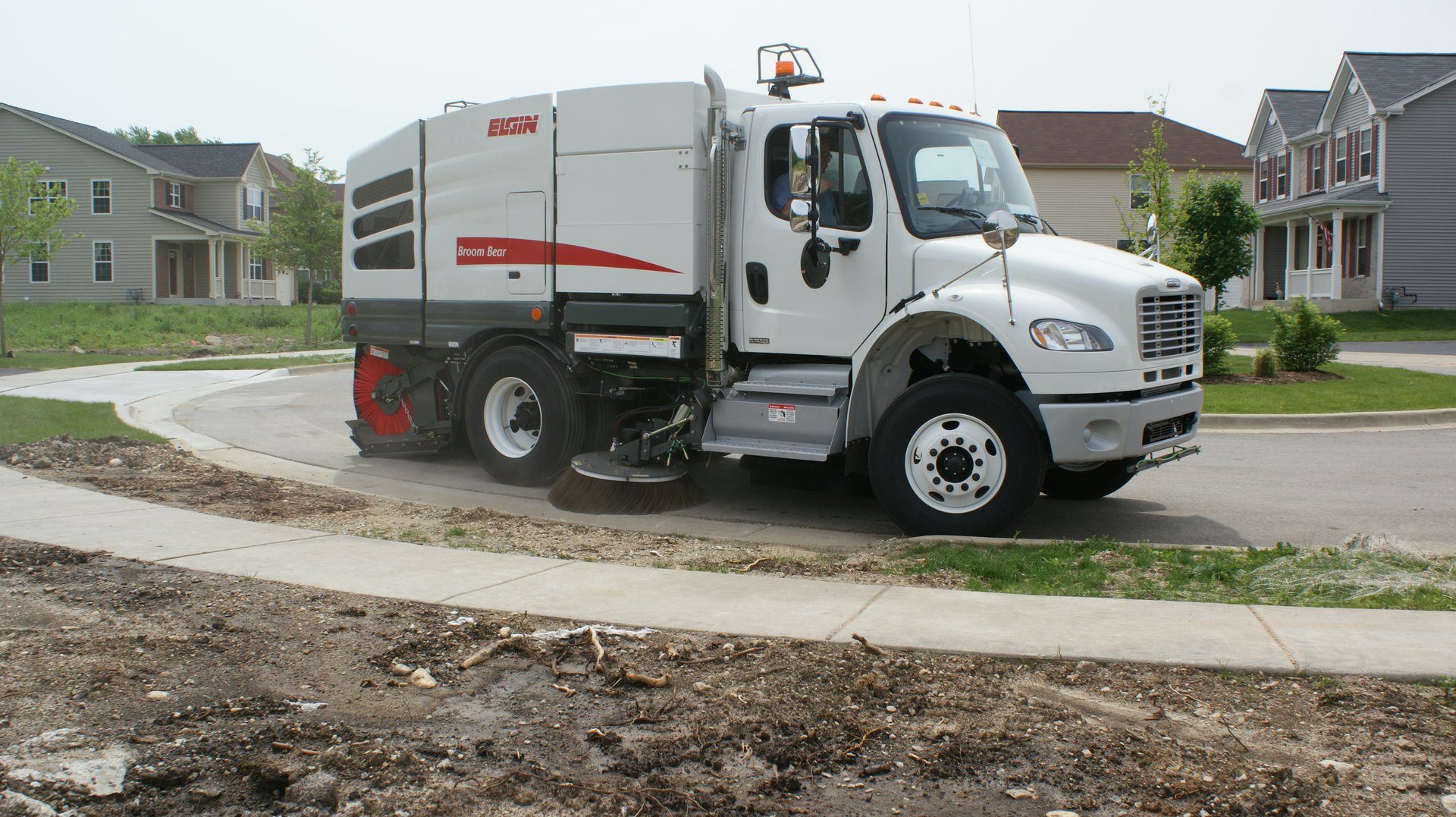 Mechanical Sweeper Repair Tips For Construction Pros