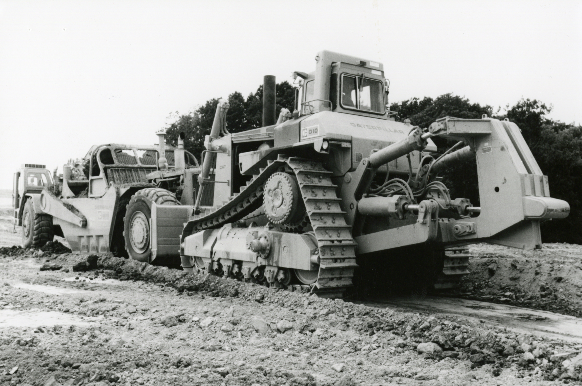 キャタピラー トラクター CAT D10N キャタピラー トラクター CAT D10N キャタピラー トラクター CAT D10N