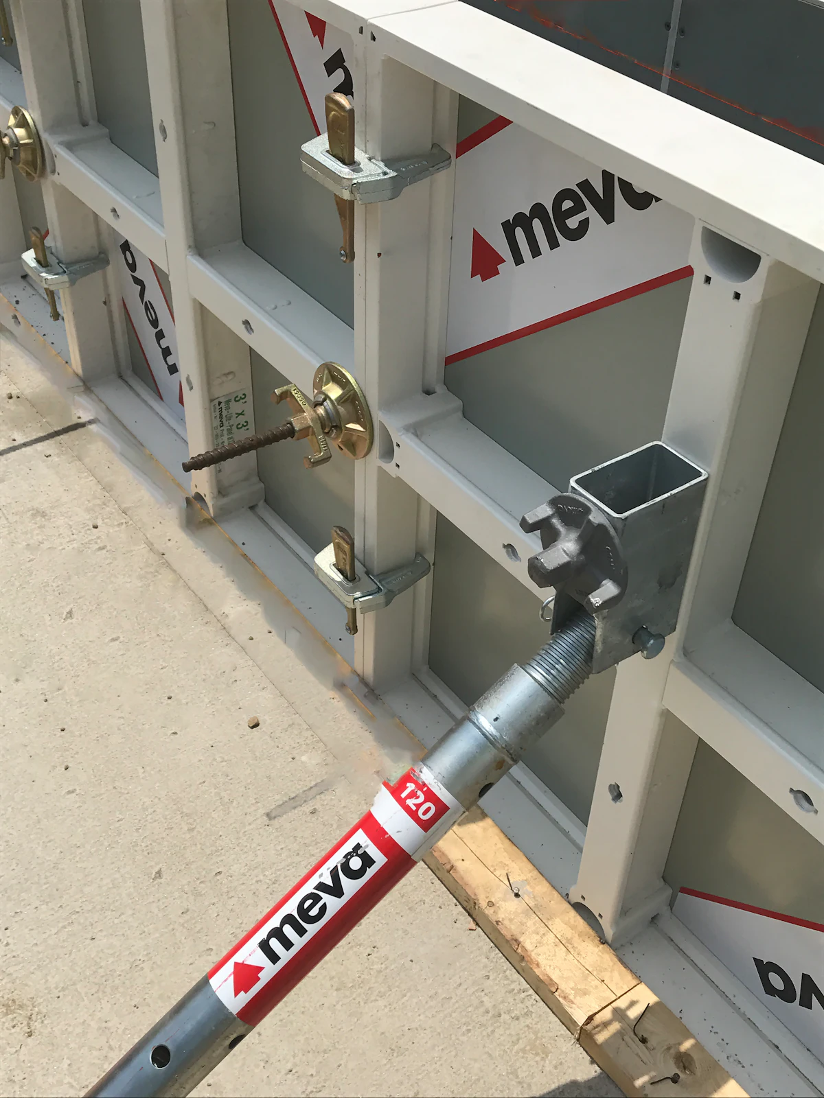 MevaLite Wall Formwork From MEVA Formwork Systems Inc