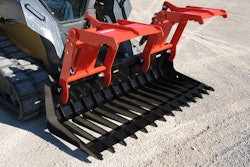 Wsr Satg Sweep Action Tine Grapple