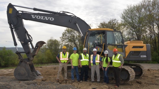 From left to right: Ryan Flood, vice president of Highway Equipment & Supply; Tyler Breon, student at Pennsylvania College of Technology; Ryan Peck, operator training program instructor at Pennsylvania College of Technology; Brian Hoffman, account representative at Highway Equipment & Supply; Makenzie Witmer, student; and Justin Beishline, assistant dean for the School of Transportation & Natural Resources Technologies at Pennsylvania College of Technology.