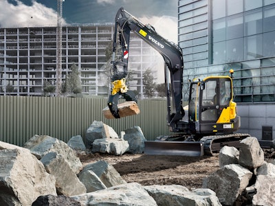 The ECR88D mini-digger is fitted with a Diesel Particulate Filter as standard, making it ideal for use in Low Emission Zones.