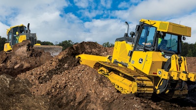 The integrated Topcon 3D-MC2 Grade Control System delivers precise grading performance and eliminates vulnerable external masts and cables.
