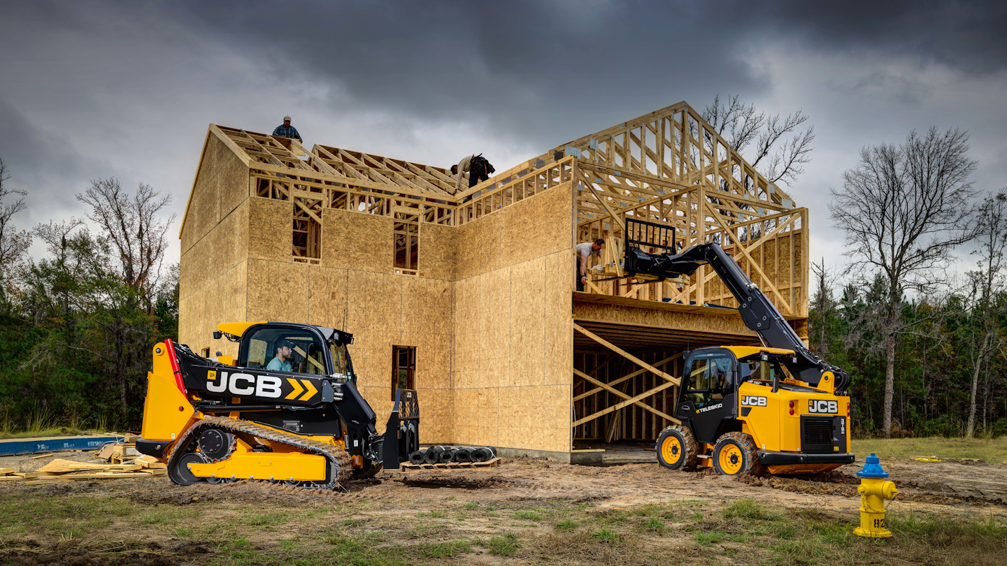 JCB Teleskid with 13ft. Telescopic Lift Makes North American Premiere