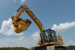 Cat 323 Hex Working Shot, Horizontal