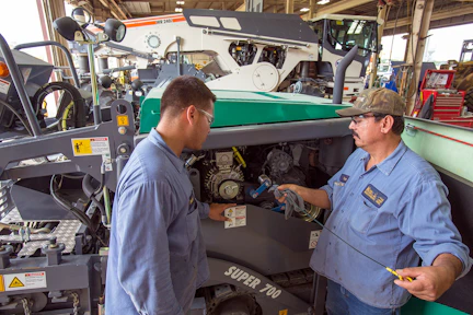 Comprehensive Guide To Asphalt Paver Maintenance For