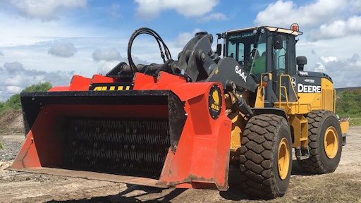 The City of Kissimmee, FL, took delivery of a Transformer Screener Crusher bucket with Top Screen.