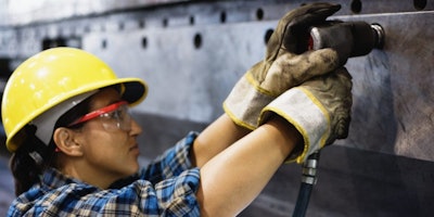 Women In Construction E1488483512973 1184x592