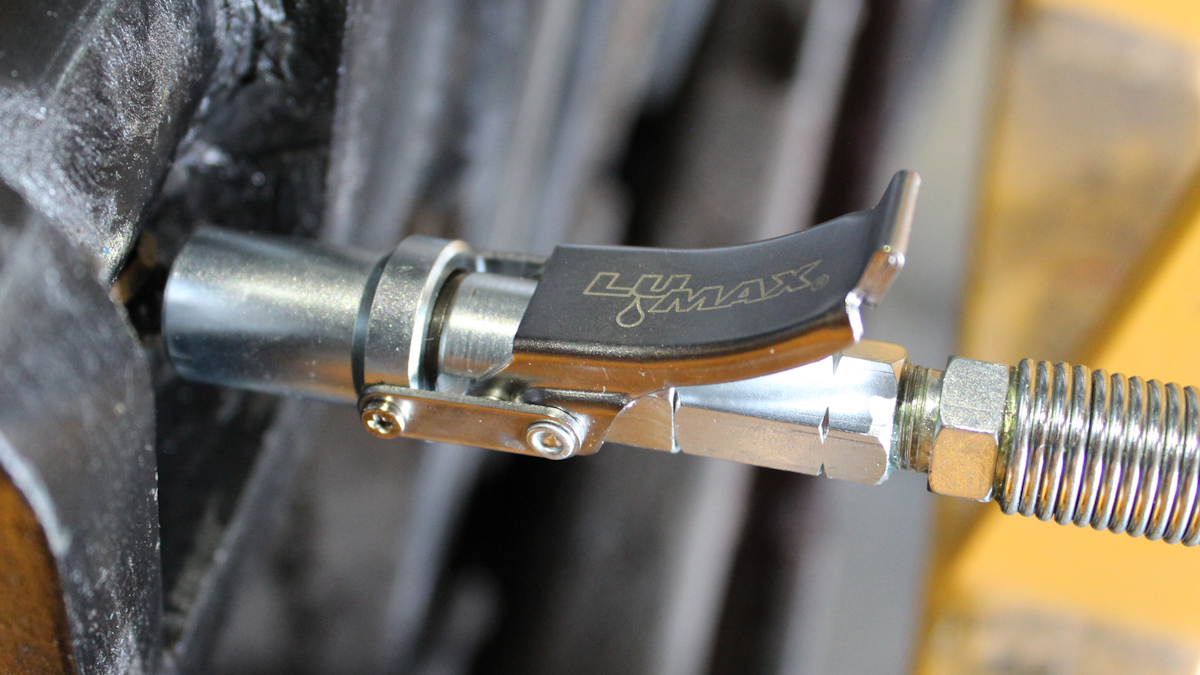 Lumax LX1403 Heavyduty QuickRelease Grease Coupler From Lumax