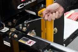 Adjusting Extension Slide Track 5a133dde7f20a