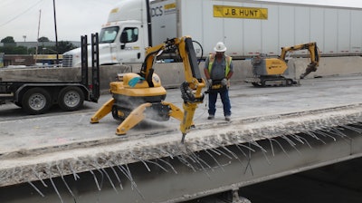 JR RAMON was able to reduce labor costs on its second section of demolition on the Texas bridge project by 90% with the Brokk 120D.