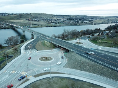 The new roundabout project joins SR 129 with Fleshman Way, which motorists use to travel east across the Snake River from Clarkson, WA, to Lewiston, ID.