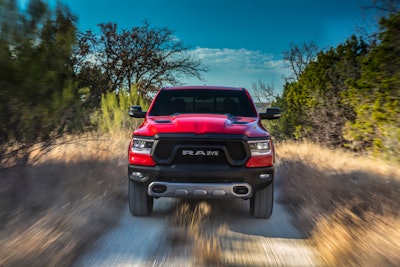 Rm019 105 F Nepgh24kjki5l81s5qsm6mfdh6v