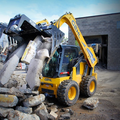 Gehl V420 Lifestyle Grappler W Cement Vert 010