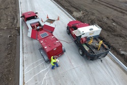 The Compact Design Of The Mtt460 Allows It To Easily Navigate Obstacles On Site While Still Providing Easy Access To Equipment