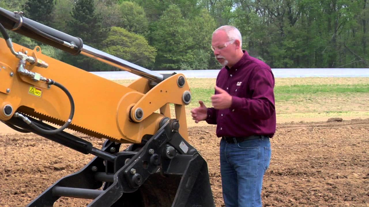 [VIDEO] Greasing Tips for Caterpillar Backhoe Loaders For