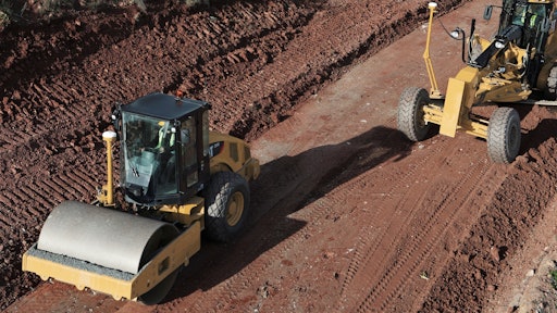Sundt Construction’s Cat CS56 compactor is their first roller with intelligent compaction technology. Cat Compaction Control gives the company real-time feedback about compaction effectiveness, so they can deal with issues as they come up, and decrease rework.