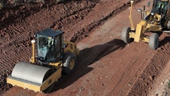 Sundt Construction’s Cat CS56 compactor is their first roller with intelligent compaction technology. Cat Compaction Control gives the company real-time feedback about compaction effectiveness, so they can deal with issues as they come up, and decrease rework.