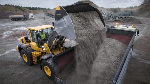 Volvo redesigned its rehandling buckets in 2016 to deliver an increase in fuel efficiency due to the faster fill rate and reduced spillage.
