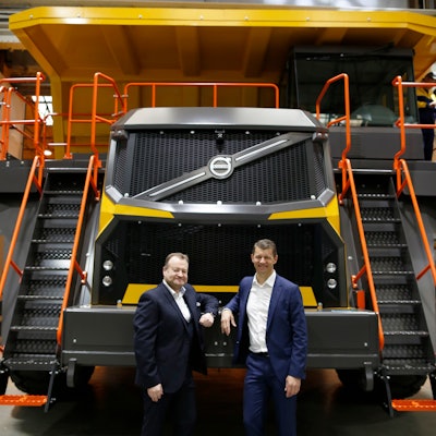 Volvo CE President Melker Jernberg (right) with Volvo CE Vice President of Rigid Haulers Paul Douglas