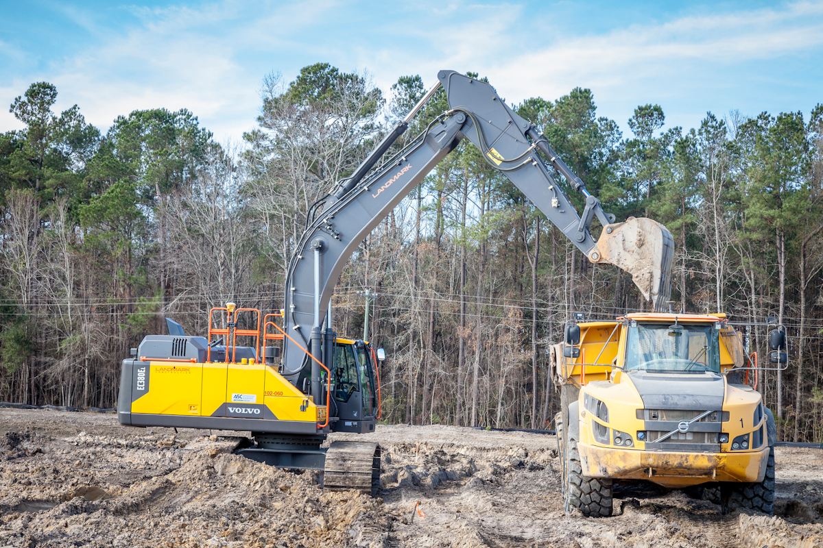 Landmark Construction Increases Efficiency with Excavator 3D System