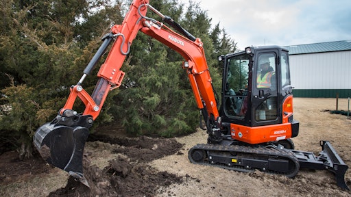 Most Kubota compact excavator models have the ability to program up to five different flow rates for specific attachments on their digital control panels. No tools are required and this can all be done from the comfort of the operator’s seat.