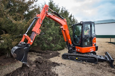 Most Kubota compact excavator models have the ability to program up to five different flow rates for specific attachments on their digital control panels. No tools are required and this can all be done from the comfort of the operator’s seat.