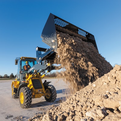 John Deere Roll Out Buckets (1)