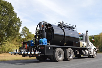 High-volume Road Maintenance Vehicle