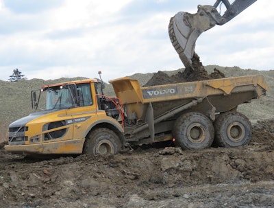 Gear shifting on the A25G adjusts dynamically to all operating conditions.