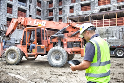 Triax Technologies Spot R Equip Tag