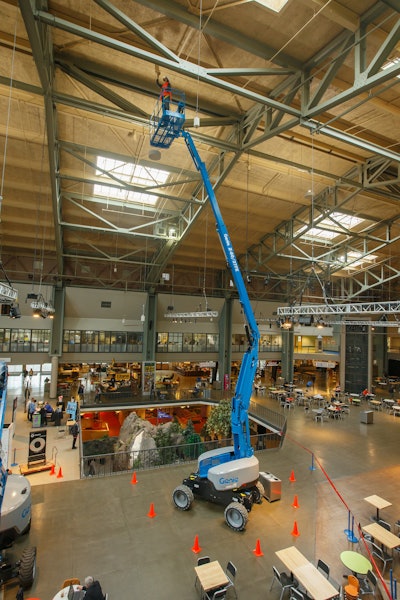 Genie Z 60 Fe Articulating Boom